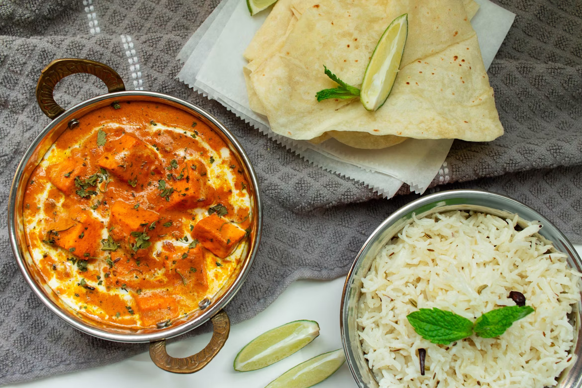 Paneer Tikka Masala — Cubes de fromage en sauce épicée